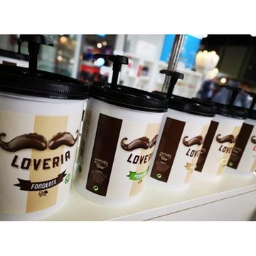 Obrázek 1 produktu LEAGEL DÁVKOVAČ LOVERIA plast na 1,2 kg baleníi 1ks