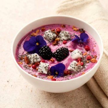 Obrázek 2 produktu CROP´S SMOOTHIE DAZZLING DRAGON (růžové dračí ovoce, mango, banán, jablko, divoké borůvky) 15x150g