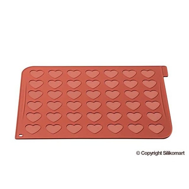 Obrázek produktu SIL Podložka SILIKON terakota 30x40cm na 42 makronek srdíček pr.3,5cm